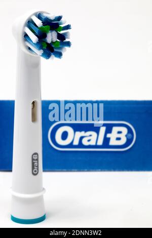 Tête de brosse à dents Oral-B Crossaction Banque D'Images