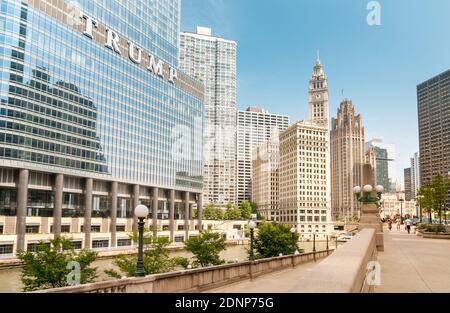 Centre-ville de Chicago le long de la rivière Chicago, Illinois, États-Unis Banque D'Images