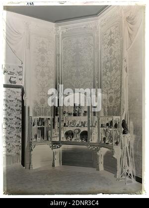 Wilhelm Weimar, salle Paris, exposition, négatif verre, négatif noir et blanc, total: Hauteur: 23.8 cm; largeur: 17.8 cm, numéroté: Haut gauche. : à l'encre noire : 803, décoration intérieure (d'une maison), hiboux, sculpture, sculpture, art de la sculpture, musée Banque D'Images
