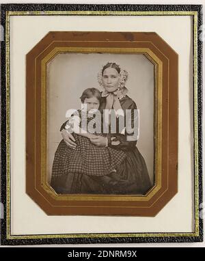 Mère avec enfant, daguerréotype, taille de l'image: Hauteur: 8,90 cm; largeur: 6,80 cm, photographie de portrait, mère, enfant, enfants, coiffeur Banque D'Images