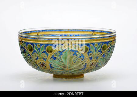 Philippe-Joseph Brocard, Kumme avec ornement arabesque avec feuilles d'avion, tendriles et fruits, verre, peint, émaillé, Total: Hauteur: 7,50 cm; diamètre: 15,00 cm, signé: Sur le fond: En or poli: J. Brocard (caoutchouté), objets ornementaux, plats de dîner et de service, arabesque (ornement), art nouveau Banque D'Images