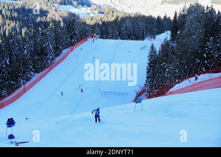 Groden, Italie. 18 décembre 2020. Coupe du monde de ski alpin FIS - Covid-19 Outbreak - 2e événement Super-G masculin le 18/12/2020 à Val Gardena, Gröden, Italie. Saslong Slope (photo de Pierre Teyssot/ESPA-Images) Credit: European Sports photo Agency/Alay Live News Banque D'Images