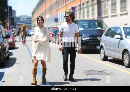 Street style, Patricia Manfield et Giotti Calendoli arrivent au Costume National Homme Printemps-été 2016 salon de vêtements pour hommes tenu à via Tortona à Milan, Italie, le 20 juin 2015. Photo de Marie-Paola Bertrand-Hillion/ABACAPRESS.COM Banque D'Images