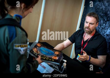 L'acteur AMÉRICAIN Michael Shanks rencontre des fans lors du salon de Toulouse à Toulouse, France, le 5 avril 2015. Photo de Bernard-Marie/ABACAPRESS;COM Banque D'Images