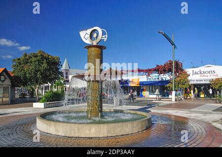 Fontaine du centre du village, Havelock North, Hastings, Hawke's Bay, Île du Nord, Nouvelle-Zélande Banque D'Images