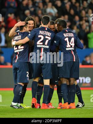 La joie de Paris Saint-Germain lors du match de football français L1 entre Paris Saint-Germain et FC Metz le 28 2015 avril au Parc des Princes à Paris, France. Photo de Christian Liewig/ABACAPRESS.COM Banque D'Images