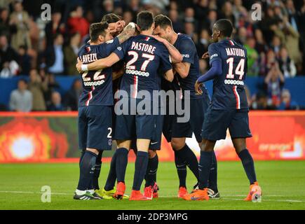 La joie de Paris Saint-Germain lors du match de football français L1 entre Paris Saint-Germain et FC Metz le 28 2015 avril au Parc des Princes à Paris, France. Photo de Christian Liewig/ABACAPRESS.COM Banque D'Images