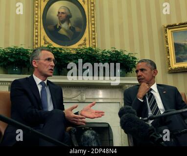 Le Président Barack Obama rencontre le Secrétaire général de l'OTAN, M. Stoltenberg, dans le bureau ovale de la Maison Blanche, à Washington, DC, Etats-Unis, le 26,2015 mai. Photo de Dennis Brack/Pool/ABACAPRESS.COM Banque D'Images