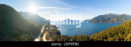 Vue panoramique aérienne de la Sea to Sky Highway Banque D'Images