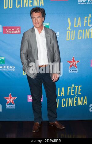 Francois Cluzet pose au photocall des ambassadeurs lors du lancement de la 31eme fete du cinema au bar de l'hotel Plaza Athenee a Paris, France. Le 16 Juin 2015. Photo de Audrey Poree/ ABACAPRESS.COM Stock Photo