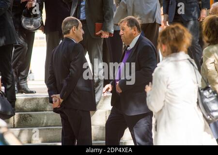 Pierre Lescure, Guy Roux assistant aux funérailles d'Emmanuel Limido à l'église Saint-Honoré d'Eylau à Paris, France, le 8 juin 2015. Photo par Axel Renaud/ABACAPRESS.COM Banque D'Images