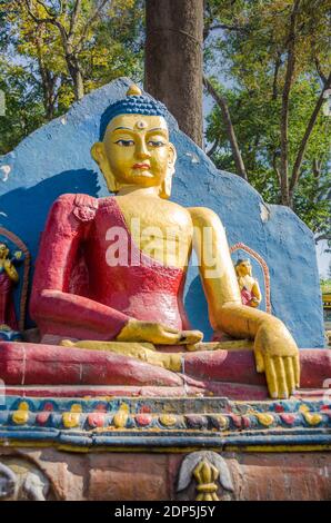 Statue de Bouddha à Swayambhunath Stupa, Katmandou, Népal. Banque D'Images