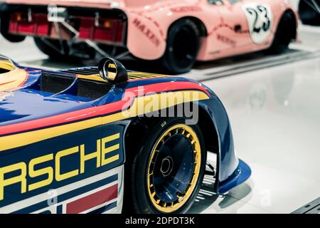 STUTTGART, Allemagne 6 mars 2020 : la Porsche 917-30 KH coupé au musée Porsche. Banque D'Images