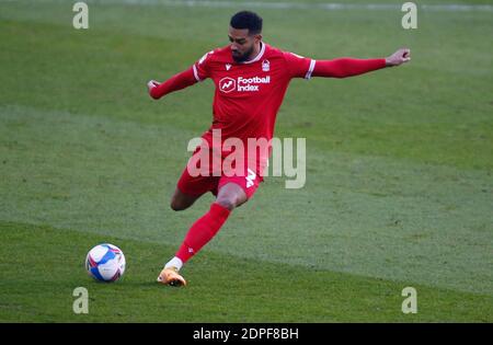 LONDRES, Royaume-Uni, DÉCEMBRE 19:Cyrus Christie de Nottingham Forest (prêt de Fulham) pendant le championnat Sky Bet entre Millwall et de Nottingham Forest au Den Stadium, Londres le 19 décembre 2020 crédit: Action Foto Sport/Alay Live News Banque D'Images