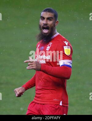 LONDRES, Royaume-Uni, DÉCEMBRE 19: Lewis Grabban de Nottingham Forest pendant le championnat Sky Bet entre Millwall et de Nottingham Forest au Den Stadium, Londres le 19 décembre 2020 crédit: Action Foto Sport/Alay Live News Banque D'Images