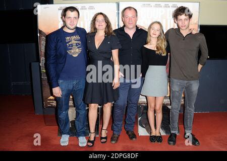 Karim Leklou, Carole Franck, Raphael Jacoulot (réalisateur), Manon Valentin et Theo Cholbi assistent à la première de Coup de Chaud a l’UGC Cine cite les Halles a Paris, France, le 11 aout 2015. Photo d'Aurore Marechal/ABACAPRESS.COM Banque D'Images