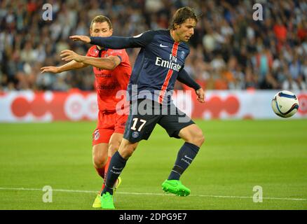 Maxwell du PSG lors du match de football de la première Ligue française Paris Saint Germain v Ajaccio Gazelec au Parc des Princes à Paris, France. Dimanche 16 août 2015. Photo de Christian Liewig/ABACAPRESS.COM Banque D'Images