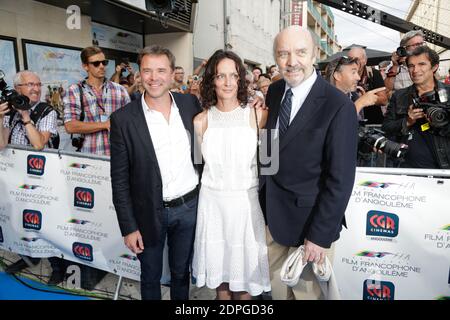 Guillaume de Tonquedec, Claude Perron et Jean-Paul Rappeneau assistent à la projection de 'belles familless' lors du 8ème Festival du film d'Angoulême à Angoulême, France, le 25 août 2015. Photo de Jerome Domine/ABACAPRESS.COM Banque D'Images