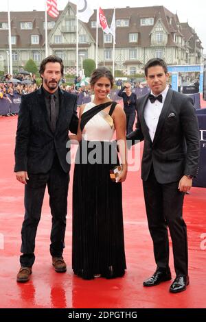 Eli Roth, Keanu Reeves, Lorenza Izzo arrivée à la première de Knock Knock Knock dans le cadre du 41ème Festival du film américain à Deauville, France, le 5 septembre 2015. Photo d'Alban Wyters/ABACAPRESS.COM Banque D'Images