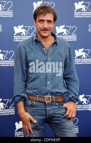 Adriano Giannini participe à la séance photo « Per Amor Vostro » lors du 72e Festival international du film de Venise (Mostra) sur le Lido à Venise, en Italie, le 11 septembre 2015. Photo d'Aurore Marechal/ABACAPRESS.COM Banque D'Images