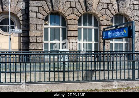 La station de métro Mohrenstrasse de Berlin, particulièrement controversée Banque D'Images