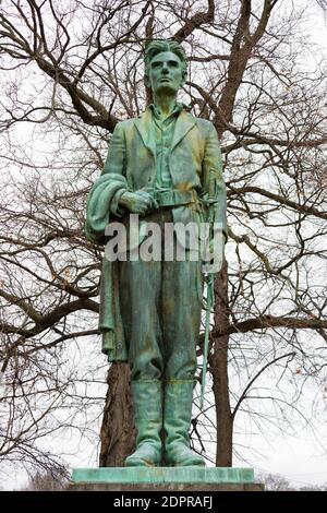 Paxton, Illinois, États-Unis / États-Unis - 27 novembre 2020 : le monument Lincoln par Leonard Crunelle dans le parc du Président. Banque D'Images