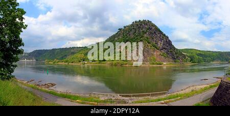 Le rocher de Lorelei sur la rive droite du rhin, Saint Goarshausen, site classé au patrimoine mondial de l'UNESCO, vallée du Haut-Rhin moyen, Allemagne Banque D'Images