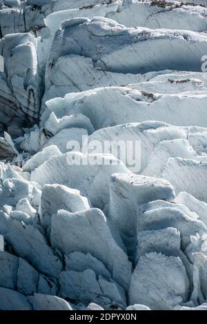 Glacier avec crevasses, langue du glacier, détail, Glacier des Bossons, la Jonction, Chamonix, haute-Savoie, France Banque D'Images