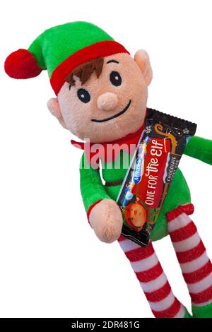 Elf Holding McVités Santa snacks gâteau au chocolat barre un pour l'elf Banque D'Images