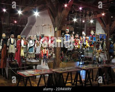 Musée de la marionnette contient une exposition d'anciennes marionnettes tchèques et de théâtres de marionnettes complets de la seconde moitié du XIXe siècle. Banque D'Images