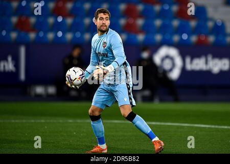 VALENCE, ESPAGNE - DÉCEMBRE 19: Gardien de but Aitor Fernandez de Levante pendant le match de la Liga Santander entre Levante UD et Real Sociedad à Ciutat Banque D'Images