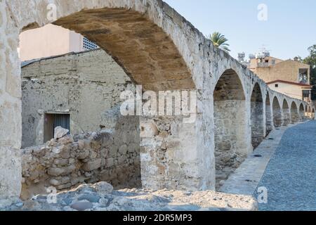 Ruines de Nicosie vieux aqueduc avec arches à Nicosie Chypre Banque D'Images