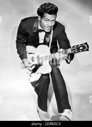 CHUCK BERRY (1926-2017) photo promotionnelle du musicien de rock américain 1957 Banque D'Images