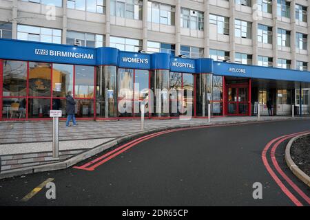 Extérieur de l'hôpital pour femmes de Birmingham à la Reine Elizabeth Hôpital à Edgbaston Birmingham, Angleterre, Royaume-Uni Banque D'Images