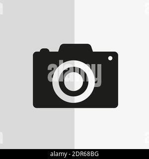 Icône vecteur appareil photo. Le style est un symbole plat, de couleur noire, des angles arrondis, un arrière-plan blanc. Illustration de Vecteur