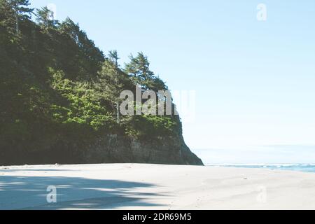 Le rocher de la proposition à Neskowin, Oregon Banque D'Images