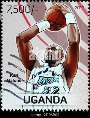 Karl Malone sur timbre-poste de l'Ouganda Banque D'Images