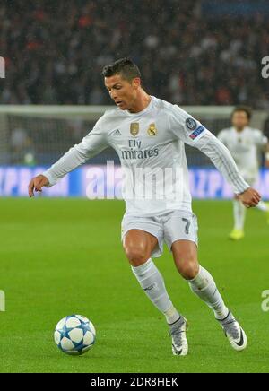 Cristiano Ronaldo du Real Madrid lors du match de football de l'UEFA Champions League, Groupe A, Paris Saint-Germain vs Real Madrid au Parc des Princes à Paris, France, le 21 octobre 2015. Le PSG et le Real Madrid ont attiré 0-0. Photo de Christian Liewig/ABACAPRESS.COM Banque D'Images