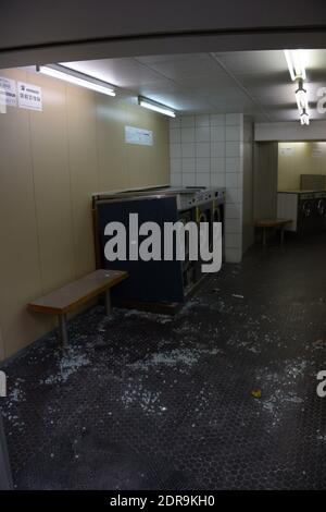 Le lendemain : sites des fusillades terroristes dans les restaurants de la rue de la Fontaine au Roi à Paris, France le 14 novembre 2015. Photo de Henri Szwarc/ABACAPRESS.COM Banque D'Images