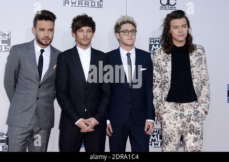 Louis Tomlinson, Liam Payne, Niall Horan et Harry Styles du groupe de musique One Direction assistent aux American Music Awards 2015 au Microsoft Theatre le 22 novembre 2015 à Los Angeles, CA, Etats-Unis. Photo de Lionel Hahn/ABACAPRESS.COM Banque D'Images