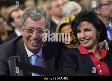 Patrick et Isabelle Balkany, Rachida Dati lors d'une réunion de campagne de la candidate des Républicains (LR) Valérie Pecresse avant le premier tour des élections régionales, à Rueil-Malmaison, près de Paris, France, le 3 décembre 2015. Photo de Christian Liewig/ABACAPRESS.COM Banque D'Images