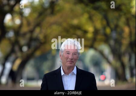 L'acteur AMÉRICAIN Richard Gere pose dans le jardin de la Villa Borghèse à Rome, en Italie, le 14 décembre 2015, pour présenter le film 'The Benefactor' (également connu sous le nom de 'Franny'). Photo par Eric Vandeville /ABACAPRESS.COM Banque D'Images