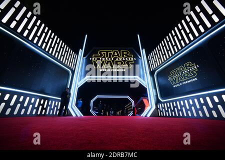 La première mondiale de Star Wars: The Force s'éveille au Théâtre chinois de Los Angeles, CA, USA, le 14 décembre 2015. Photo de Lionel Hahn/ABACAPRESS.COM Banque D'Images