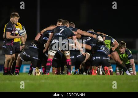 Galway, Irlande. 20 décembre 2020. Une mêlée lors de la coupe Heineken Champions Round 2, match de billard B entre Connacht Rugby et Bristol Bears au Sportsground de Galway, Irlande, le 20 décembre 2020 (photo par Andrew SURMA/ Credit: SIPA USA/Alamy Live News Banque D'Images