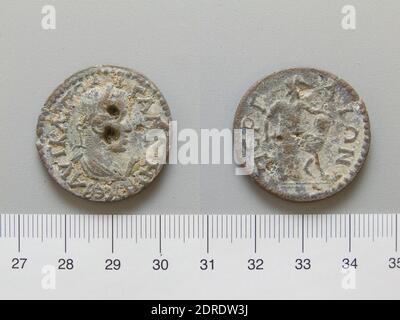 Menthe: Perge, 10 Assaria de Perge, 253–68, Bronze, 13.84 g, 1:00, 28 mm, fait en Perge, Pamphylia, Roman, 3ème siècle A.D., Numismatique Banque D'Images