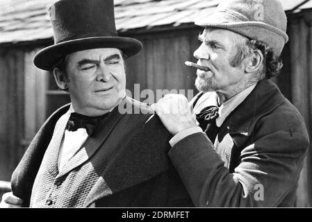 TOUT CET ARGENT PEUT ACHETER akas le diable et Daniel Webster 1941 RKO radio Pictures film avec Edward Arnold à Il est parti comme avocat Daniel Webster et Walter Huston comme M. Rayure Banque D'Images