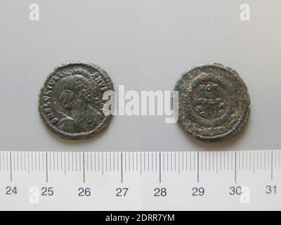 Règle: Constantius Gallus, César 351-354, 1 Nummus de Constantius Gallus, César 351 354, 351–54, bronze Argentifère, 3.09 g, 8:00, 21 mm, fabriqué en Empire romain, romain, 4e siècle, numismatique Banque D'Images