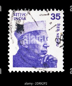 MOSCOU, RUSSIE - 10 FÉVRIER 2019 : un timbre imprimé en Inde montre Jawaharlal Nehru (1889-1964), Gandhi, série Nehru, vers 1980 Banque D'Images