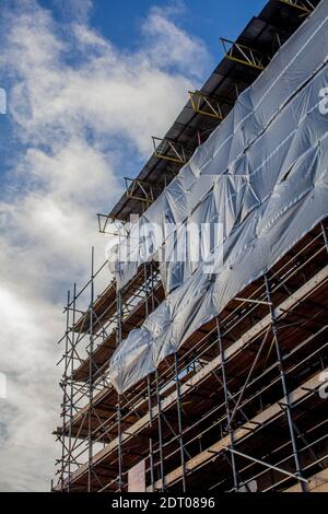 Échafaudage sur un bâtiment en construction à Londres Banque D'Images