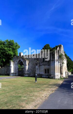 Vue d'été de Ramsey Abbey Gatehouse, ville de Ramsey, Huntingdonshire, Cambridgeshire, Angleterre Banque D'Images